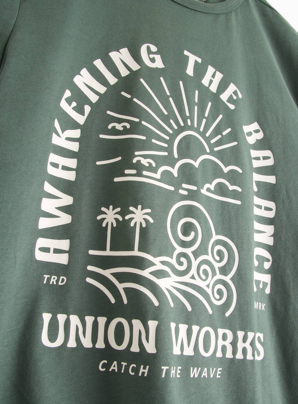 UNION WORKS Green Wave Graphic Crew T-Shirt XL - Image 4